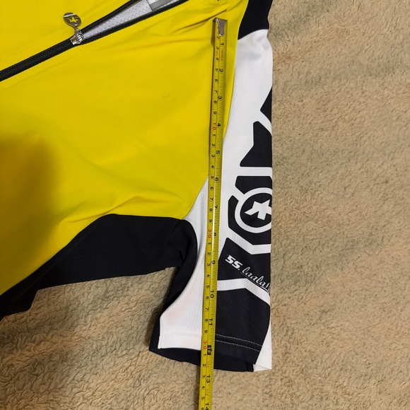 Assos women’s (I think) large bike jersey - Picture 8 of 10